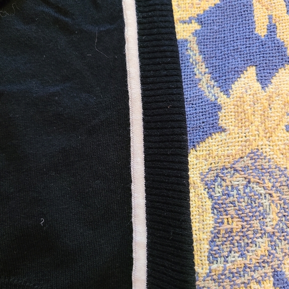 Banana Republic Oversized Sweater NWT - Picture 6 of 6